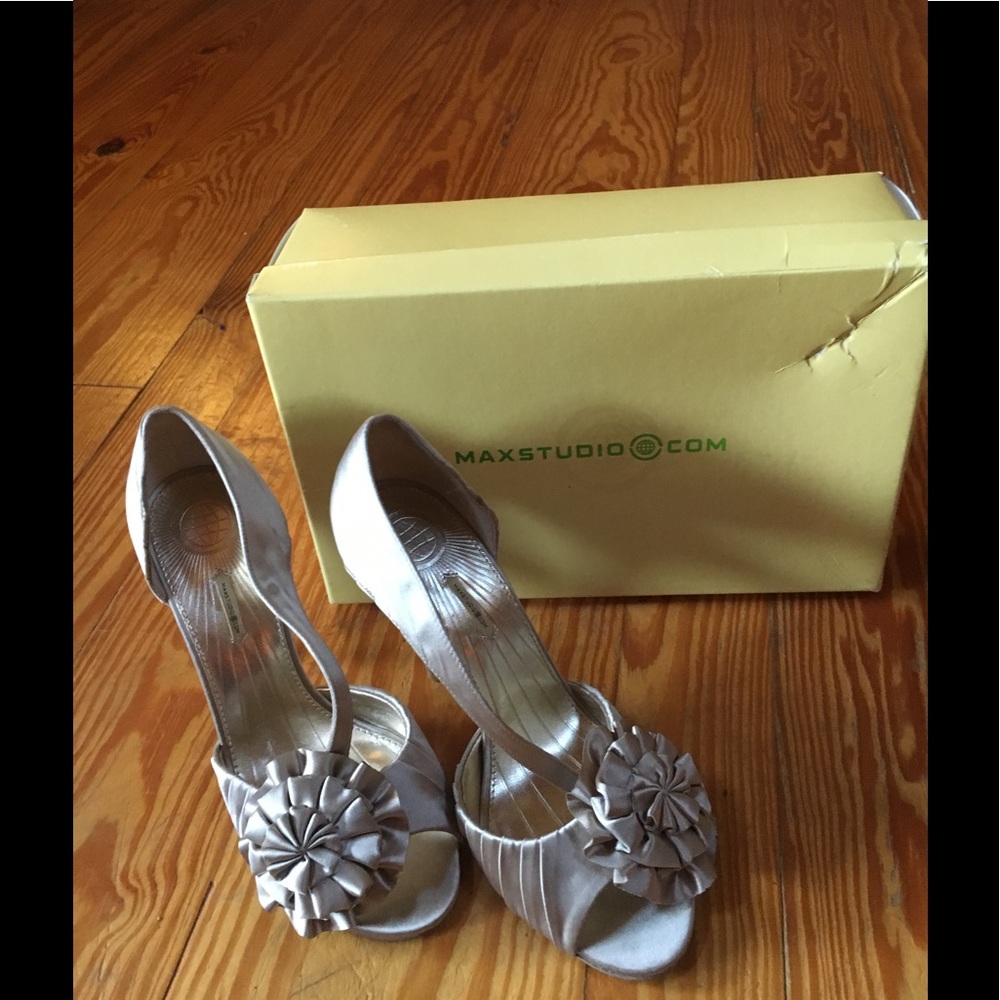 NWT MaxStudio Elba High Heels